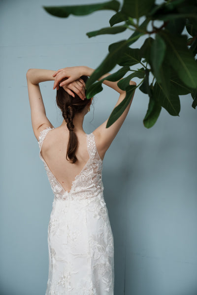 刺繍 総レース バックV ソフトマーメイドドレス(W255)