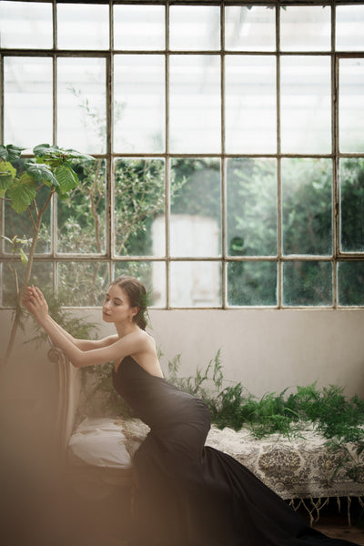 バッククロス キャミソールドレス ブラック(W261BK)