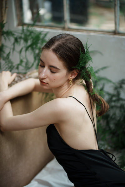 バッククロス キャミソールドレス ブラック(W261BK)