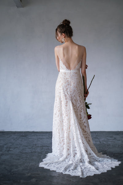 バックV レース スレンダードレス(W27)