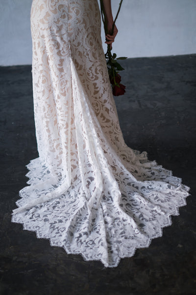 バックV レース スレンダードレス(W27)