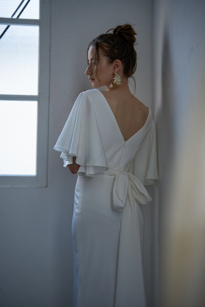 フレアスリーブ バックリボンドレス(W246)