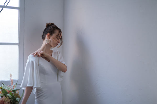 フレアスリーブ バックリボンドレス(W246)