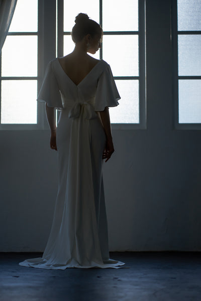 フレアスリーブ バックリボンドレス(W246)