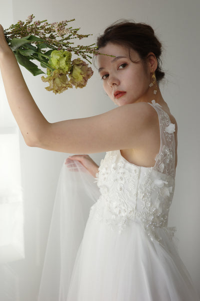 フラワーレース Vネック エンパイアラインドレス(W212)