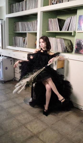 オフショルダー フリル ブラック ミニドレス(W362)