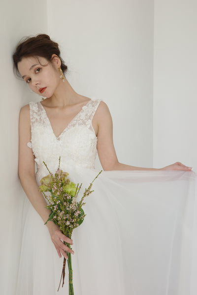 フラワーレース Vネック エンパイアラインドレス(W212)