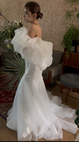 クラウドスリーブ オフショルダードレス(W365)