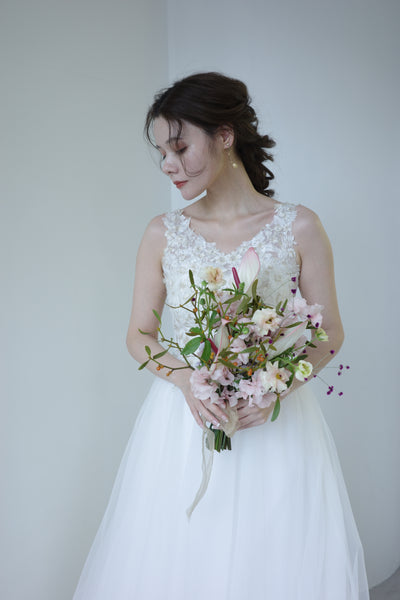 Vネック ゴールド刺繍 Aラインドレス(W167)