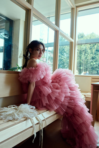 オフショルダー チュール ティアードドレス（W358）